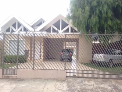 Casa para Venda, em Guarapuava, bairro Santana, 4 dormitrios, 3 banheiros, 1 sute, 4 vagas